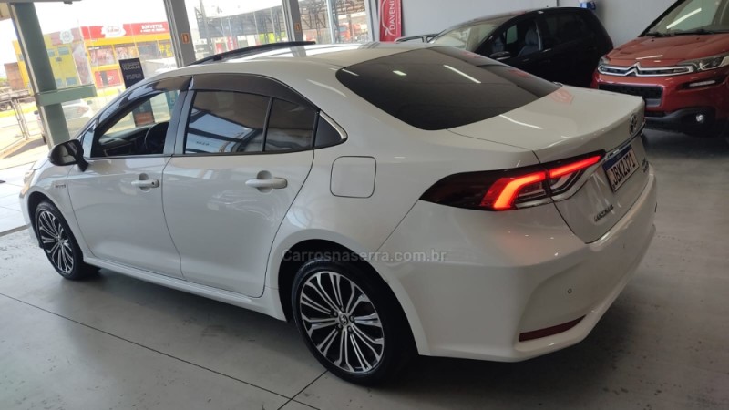 COROLLA 1.8 ALTIS PREMIUM 16V HÍBRIDO 4P AUTOMÁTICO - 2023 - TAQUARA