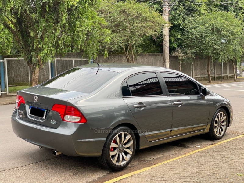 CIVIC 1.8 LXS 16V FLEX 4P AUTOMÁTICO - 2008 - PAROBé