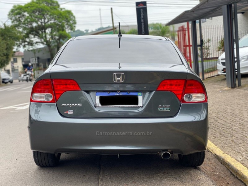 CIVIC 1.8 LXS 16V FLEX 4P AUTOMÁTICO - 2008 - PAROBé