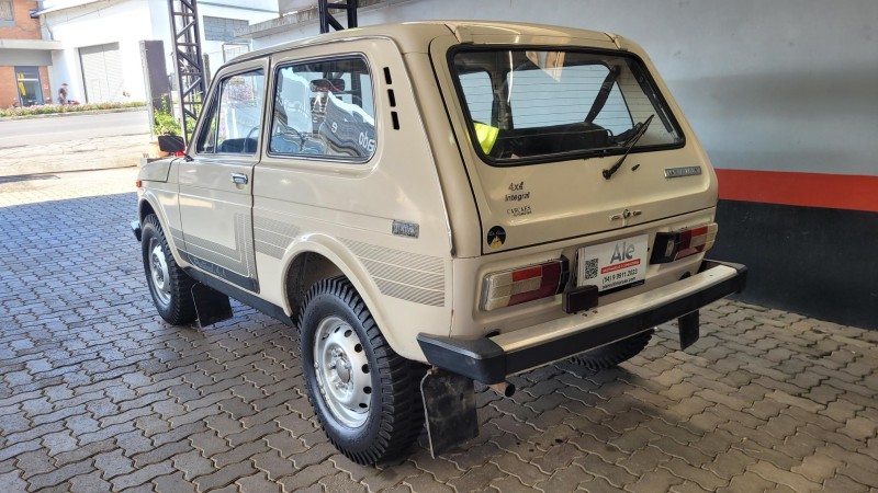 NIVA 1.6 PANTANAL 4X4 GASOLINA 2P MANUAL - 1992 - GARIBALDI