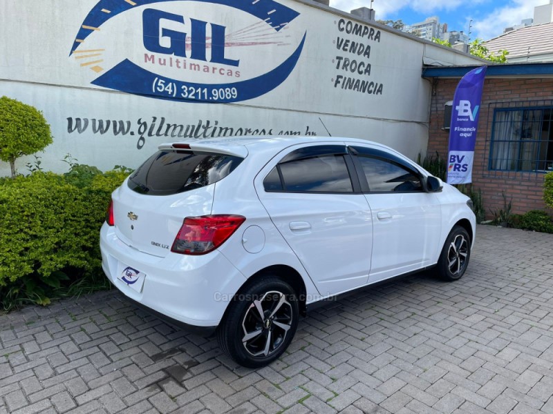 ONIX 1.4 MPFI LTZ 8V FLEX 4P MANUAL - 2015 - CAXIAS DO SUL