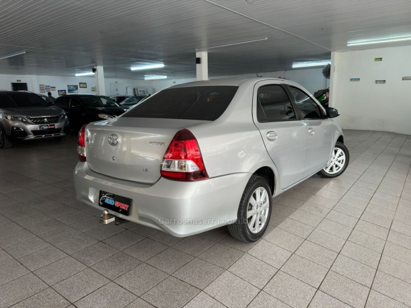 ETIOS 1.5 X PLUS SEDAN 16V FLEX 4P AUTOMÁTICO - 2020 - NOVO HAMBURGO