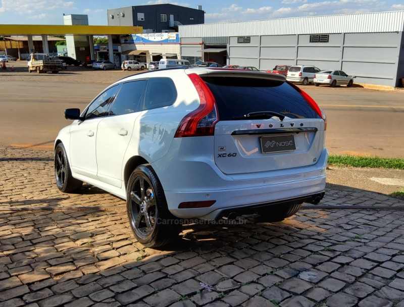 XC60 2.0 T5 R DESIGN TURBO GASOLINA 4P AUTOMÁTICO - 2014 - NãO-ME-TOQUE