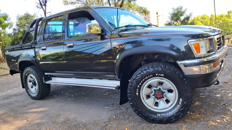 HILUX 2.8 SR5 4X4 CD 8V DIESEL 4P MANUAL - 2000 - CAXIAS DO SUL