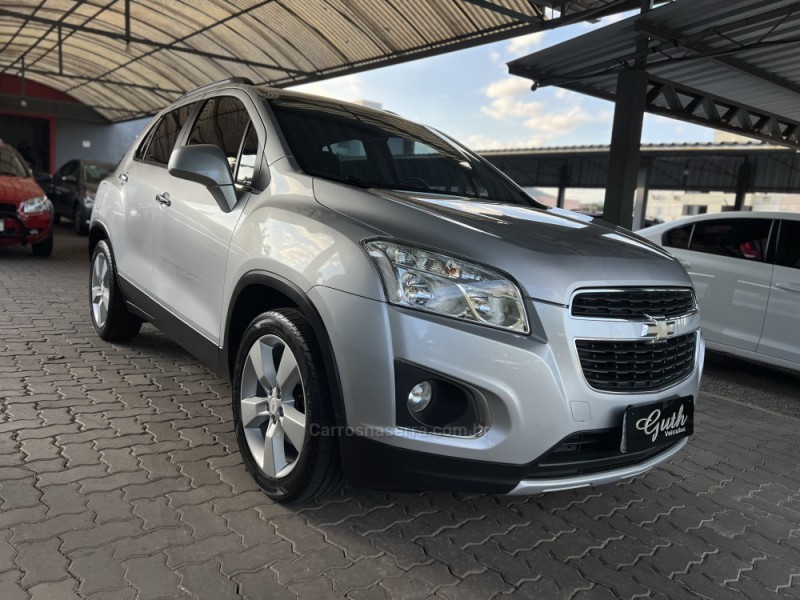 TRACKER 1.8 MPFI LTZ 4X2 16V FLEX 4P AUTOMÁTICO - 2014 - BOM PRINCíPIO