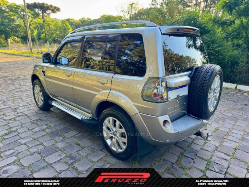 PAJERO TR4 2.0 4X4 16V 140CV FLEX 4P AUTOMÁTICO - 2014 - NOVA PRATA