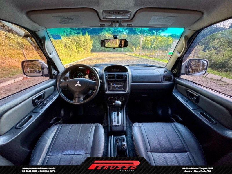 PAJERO TR4 2.0 4X4 16V 140CV FLEX 4P AUTOMÁTICO - 2014 - NOVA PRATA