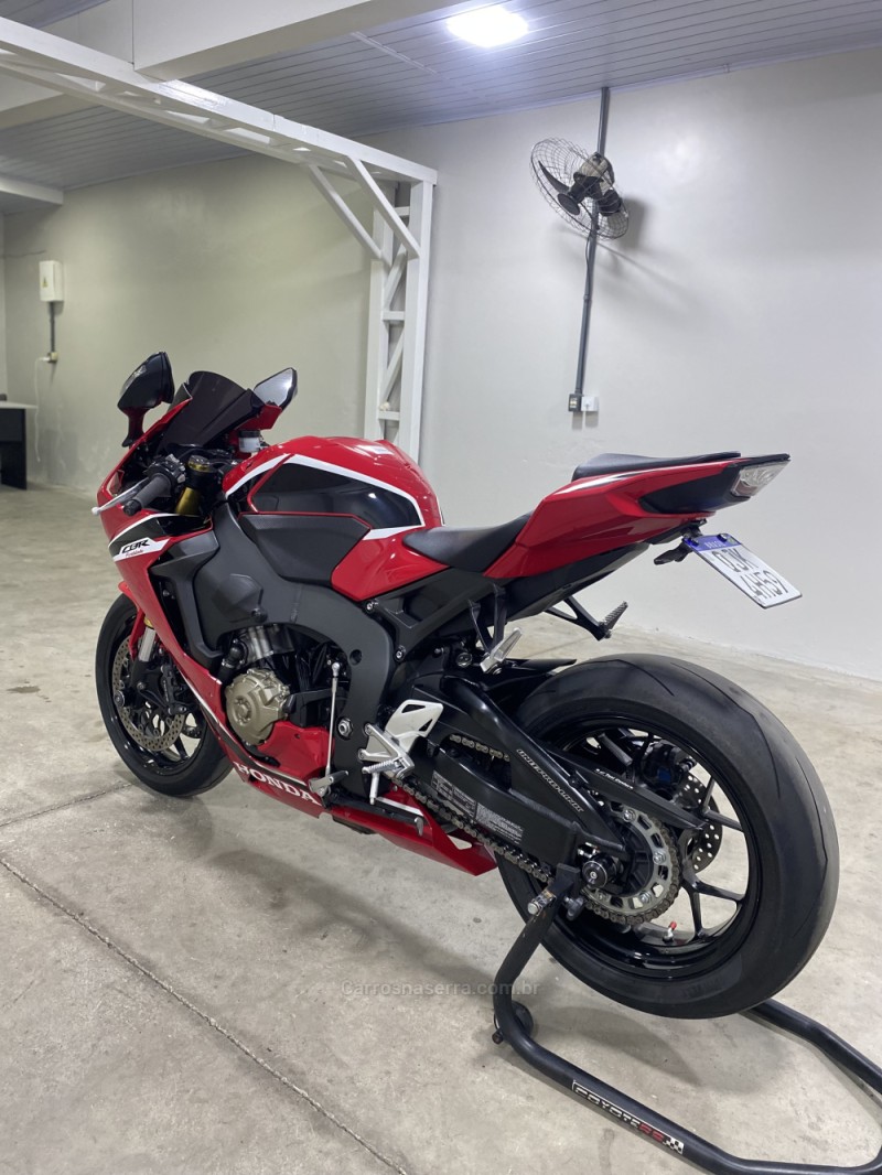 CBR 1000RR FIREBLADE - 2018 - BENTO GONçALVES