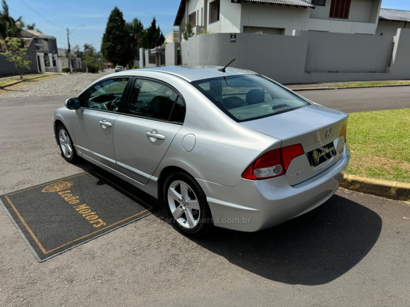 CIVIC 1.8 LXS 16V GASOLINA 4P AUTOMÁTICO - 2010 - SãO LEOPOLDO