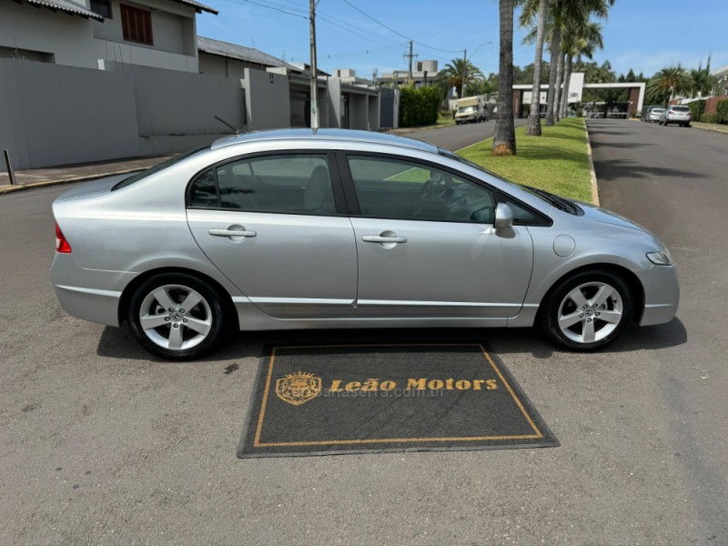 CIVIC 1.8 LXS 16V GASOLINA 4P AUTOMÁTICO - 2010 - SãO LEOPOLDO