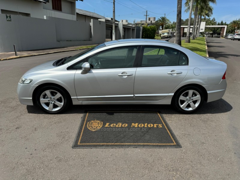 CIVIC 1.8 LXS 16V GASOLINA 4P AUTOMÁTICO - 2010 - SãO LEOPOLDO