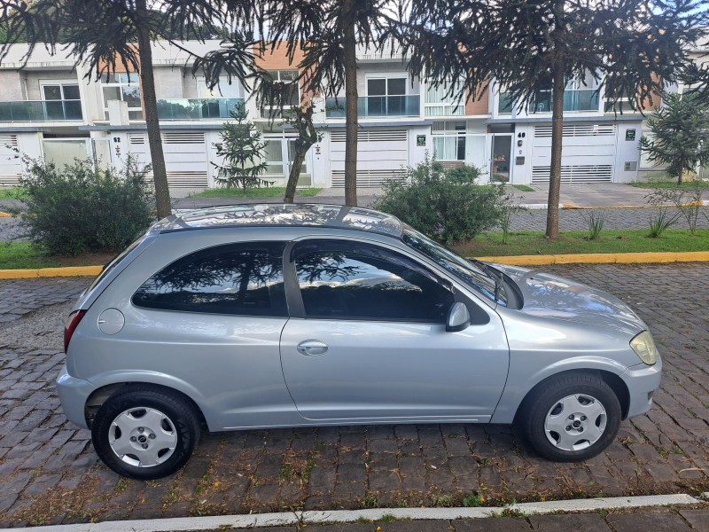 CELTA 1.0 MPFI SPIRIT 8V FLEX 2P MANUAL - 2007 - FARROUPILHA