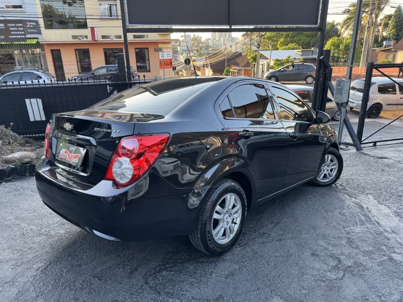 SONIC 1.6 LT SEDAN 16V FLEX 4P AUTOMÁTICO - 2013 - CAXIAS DO SUL