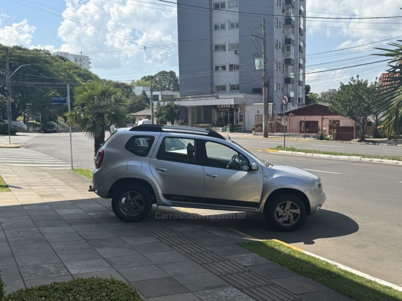 DUSTER 2.0 TECH ROAD 4X2 16V FLEX 4P AUTOMÁTICO - 2014 - FARROUPILHA