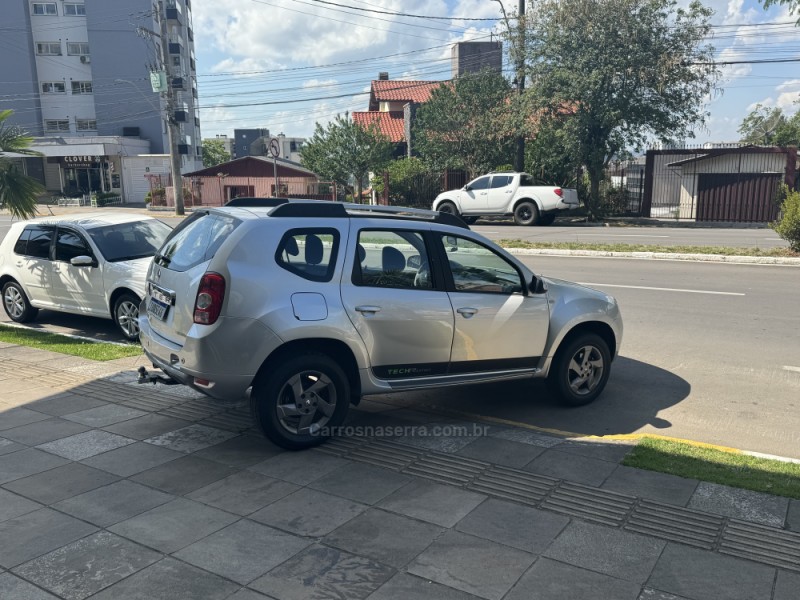 DUSTER 2.0 TECH ROAD 4X2 16V FLEX 4P AUTOMÁTICO - 2014 - FARROUPILHA