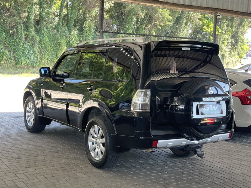 PAJERO FULL 3.2 HPE 4X4 16V DIESEL 4P AUTOMÁTICO - 2009 - CAXIAS DO SUL