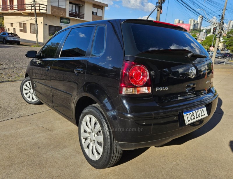 POLO 1.6 MI 8V FLEX 4P AUTOMATIZADO - 2011 - CAXIAS DO SUL