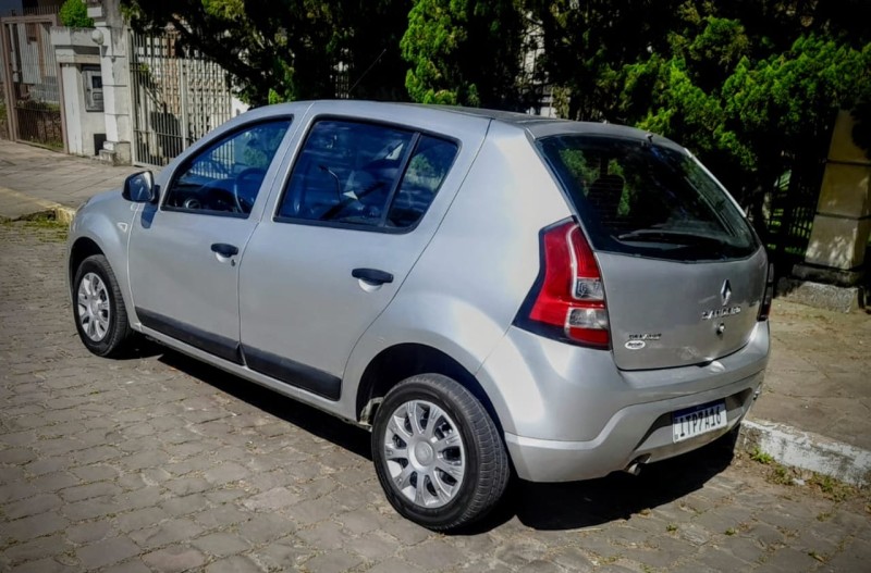 SANDERO 1.0 EXPRESSION 16V FLEX 4P MANUAL - 2013 - FARROUPILHA