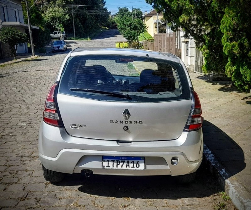 SANDERO 1.0 EXPRESSION 16V FLEX 4P MANUAL - 2013 - FARROUPILHA