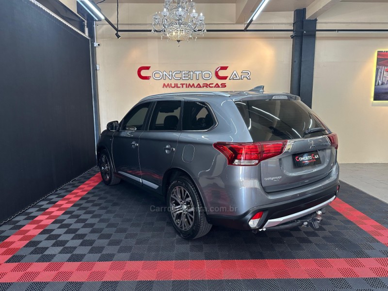 OUTLANDER 3.0 GT 4X4 V6 24V GASOLINA 4P AUTOMÁTICO - 2018 - NOVO HAMBURGO