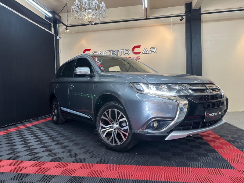 outlander 3.0 gt 4x4 v6 24v gasolina 4p automatico 2018 novo hamburgo