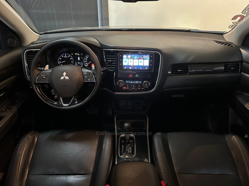 OUTLANDER 3.0 GT 4X4 V6 24V GASOLINA 4P AUTOMÁTICO - 2018 - NOVO HAMBURGO