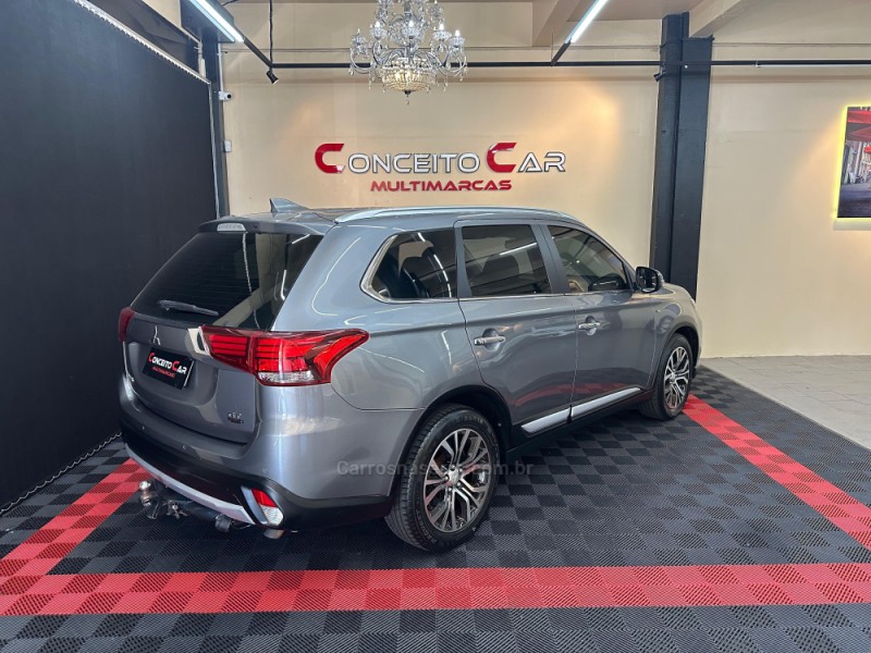 OUTLANDER 3.0 GT 4X4 V6 24V GASOLINA 4P AUTOMÁTICO - 2018 - NOVO HAMBURGO