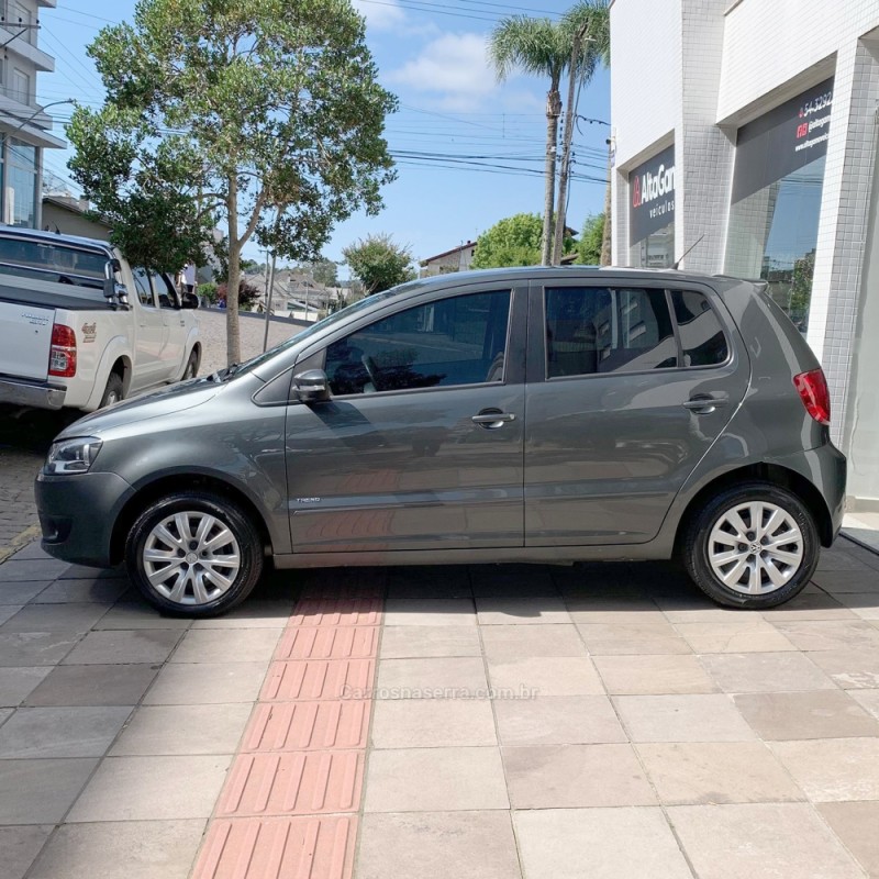 FOX 1.6 MI 8V FLEX 4P MANUAL - 2013 - FLORES DA CUNHA