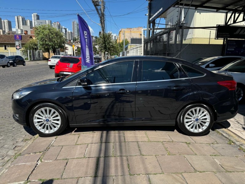 FOCUS 2.0 TITANIUM PLUS SEDAN 16V FLEX 4P AUTOMÁTICO - 2016 - CAXIAS DO SUL