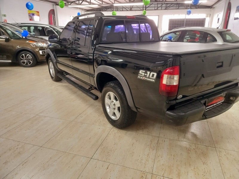 S10 2.4 ADVANTAGE 4X2 CD 8V FLEX 4P MANUAL - 2009 - CAXIAS DO SUL