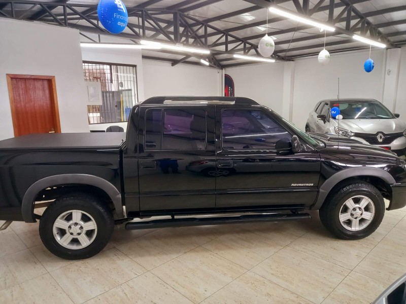 S10 2.4 ADVANTAGE 4X2 CD 8V FLEX 4P MANUAL - 2009 - CAXIAS DO SUL