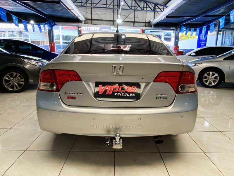 CIVIC 1.8 LXL 16V FLEX 4P AUTOMÁTICO - 2010 - ESTâNCIA VELHA