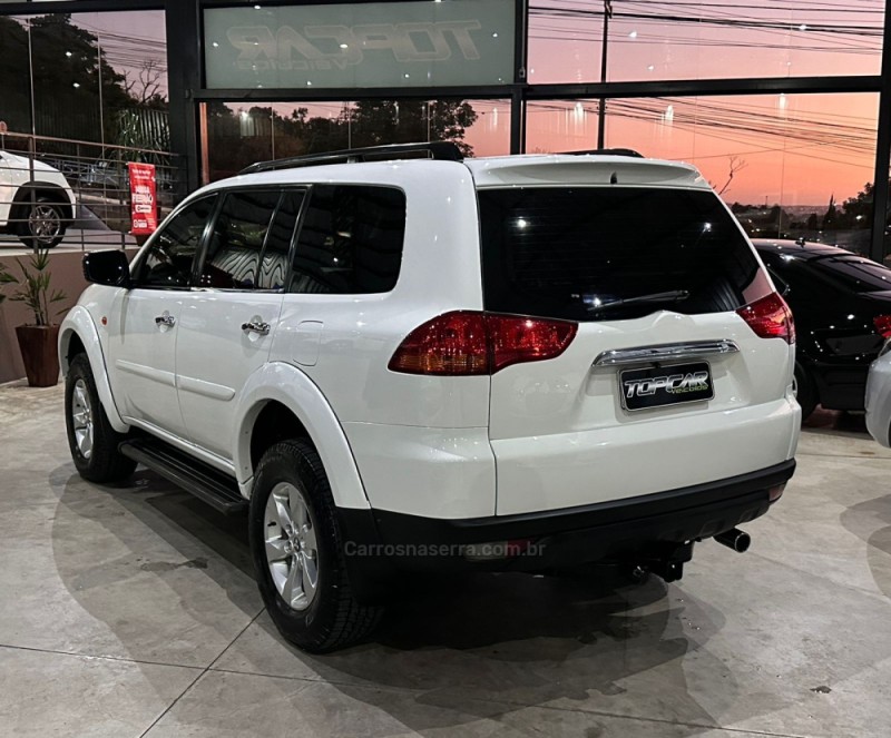 PAJERO DAKAR 3.2 HPE 4X4 7 LUGARES 16V TURBO INTERCOOLER DIESEL 4P AUTOMÁTICO - 2013 - CAMPO BOM