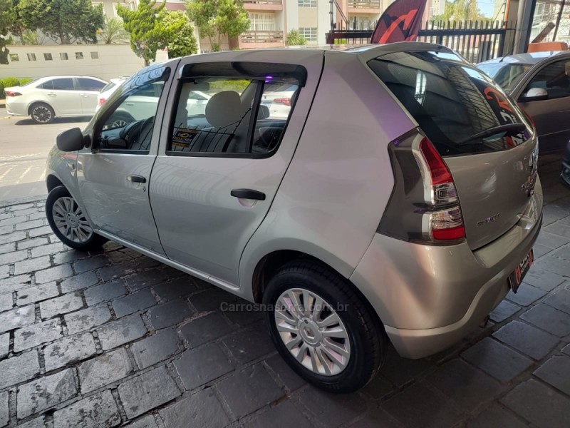 SANDERO 1.6 EXPRESSION 8V FLEX 4P MANUAL - 2014 - CAXIAS DO SUL