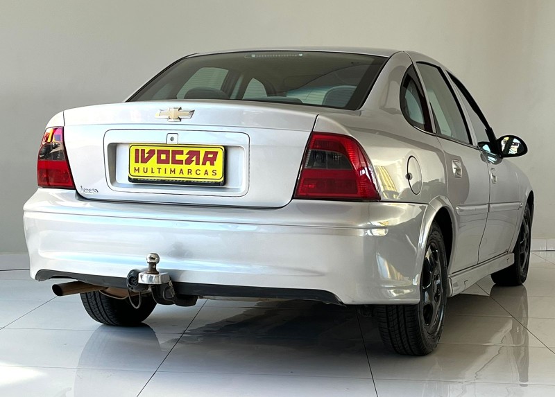 VECTRA 2.0 MPFI GL 8V GASOLINA 4P MANUAL - 2003 - VACARIA