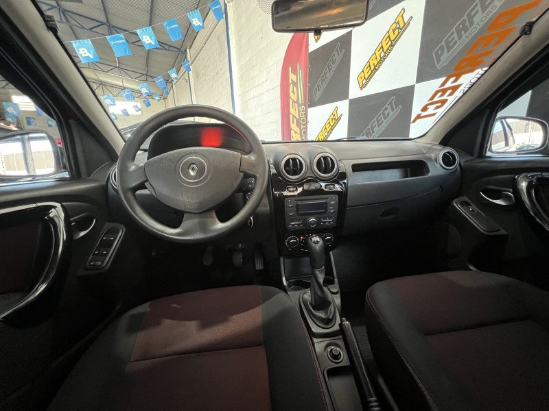 SANDERO 1.6 STEPWAY 16V FLEX 4P MANUAL - 2012 - PORTãO