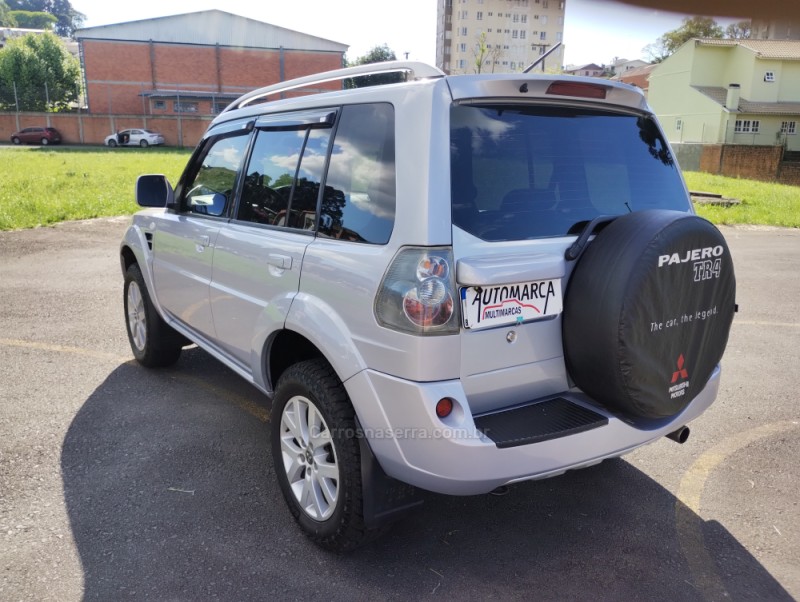 PAJERO TR4 2.0 4X4 16V 131CV GASOLINA 4P MANUAL - 2012 - CAXIAS DO SUL