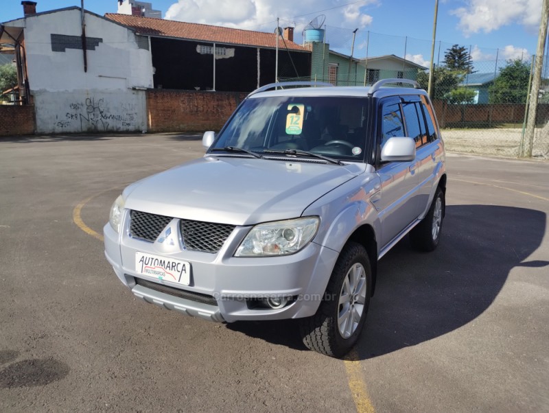 pajero tr4 2.0 4x4 16v 131cv gasolina 4p manual 2012 caxias do sul