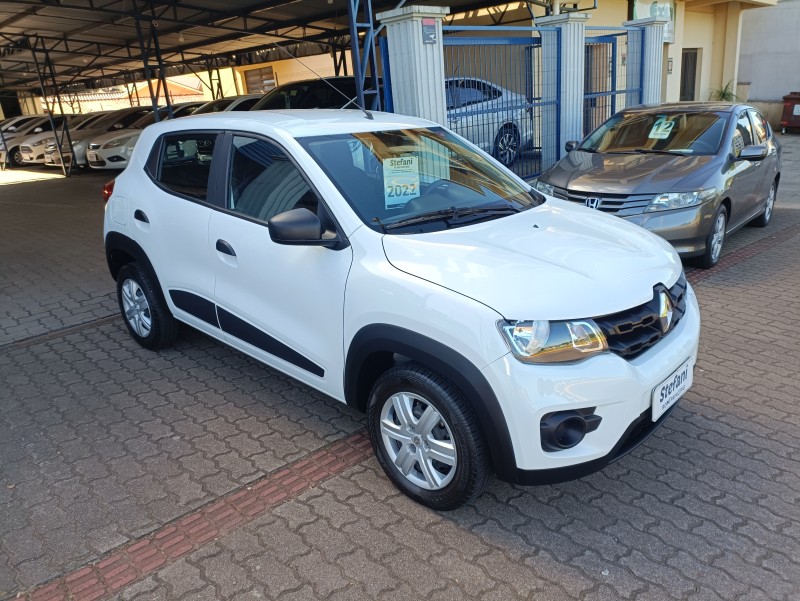 KWID 1.0 12V SCE FLEX ZEN MANUAL - 2022 - BOM PRINCíPIO