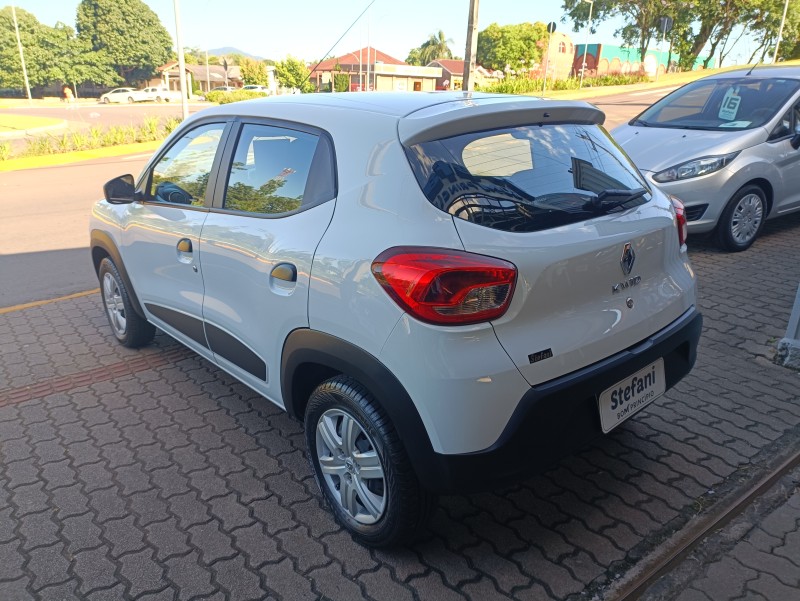 KWID 1.0 12V SCE FLEX ZEN MANUAL - 2022 - BOM PRINCíPIO