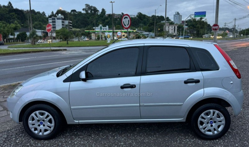 FIESTA 1.0 ROCAM HATCH 8V FLEX 4P MANUAL - 2004 - CAXIAS DO SUL