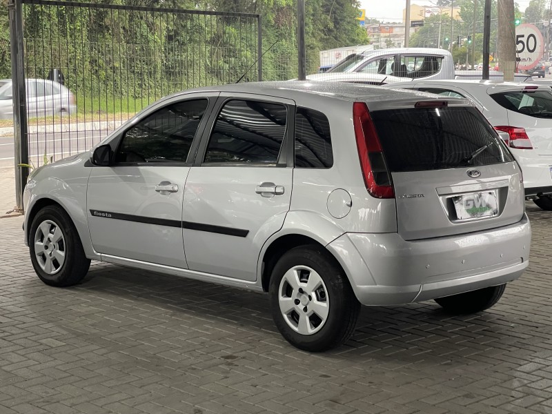 FIESTA 1.6 MPI CLASS HATCH 8V FLEX 4P MANUAL - 2011 - CAXIAS DO SUL