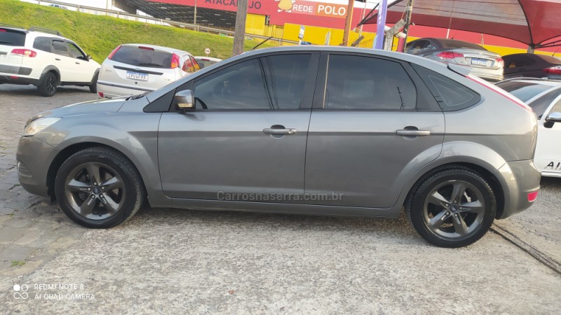 FOCUS 1.6 GLX 8V FLEX 4P MANUAL - 2012 - FARROUPILHA