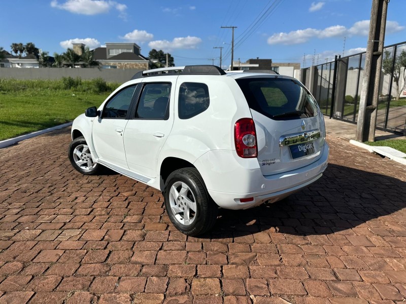 DUSTER 2.0 DYNAMIQUE 4X2 16V FLEX 4P AUTOMÁTICO - 2014 - LAJEADO