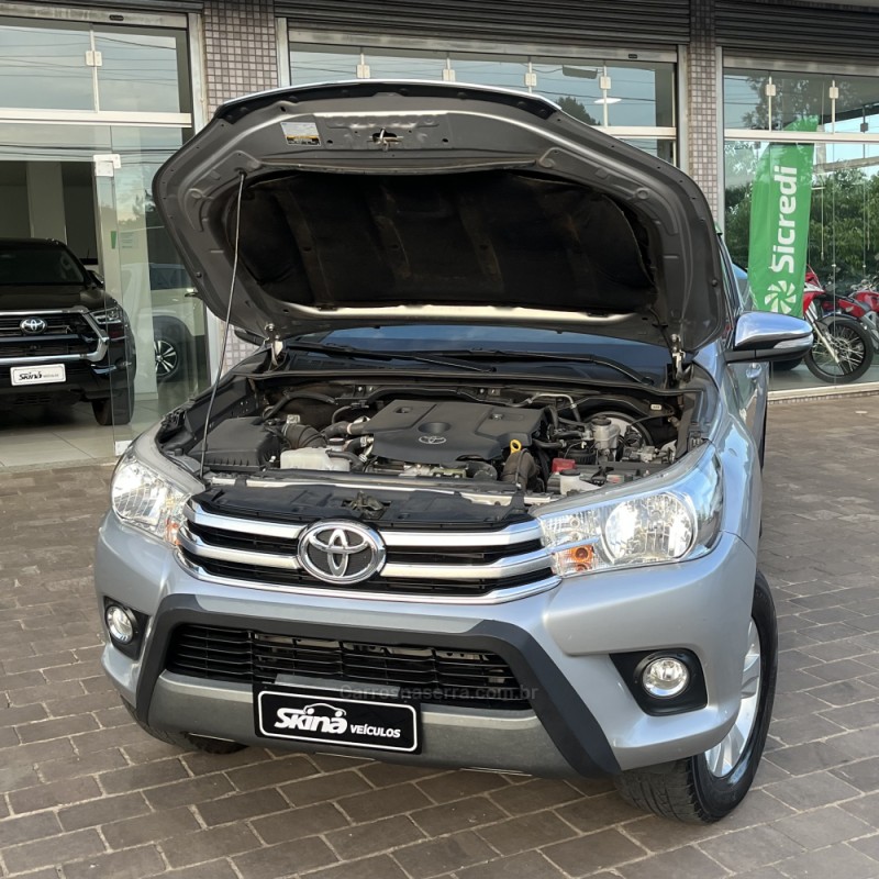 HILUX 2.8 SRV 4X4 CD 16V DIESEL 4P AUTOMÁTICO - 2017 - VACARIA