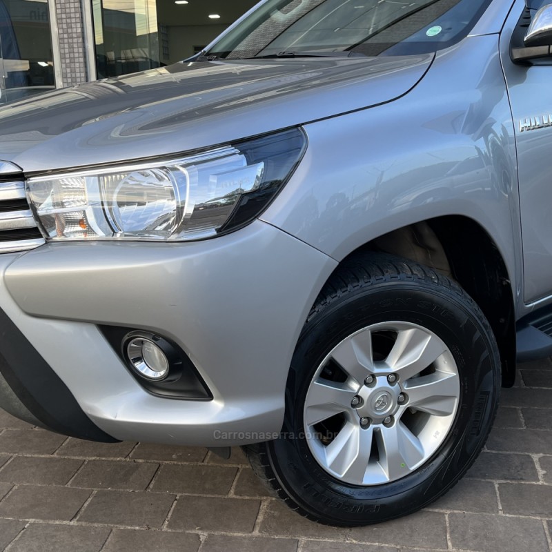 HILUX 2.8 SRV 4X4 CD 16V DIESEL 4P AUTOMÁTICO - 2017 - VACARIA