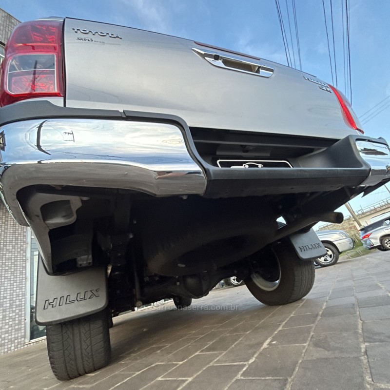 HILUX 2.8 SRV 4X4 CD 16V DIESEL 4P AUTOMÁTICO - 2017 - VACARIA