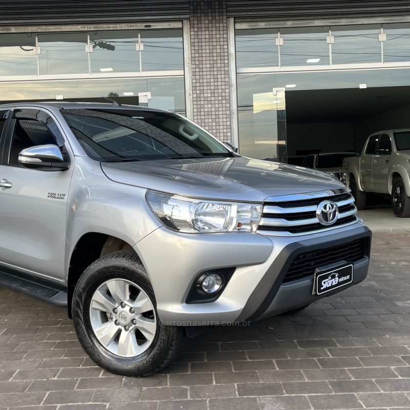 HILUX 2.8 SRV 4X4 CD 16V DIESEL 4P AUTOMÁTICO - 2017 - VACARIA