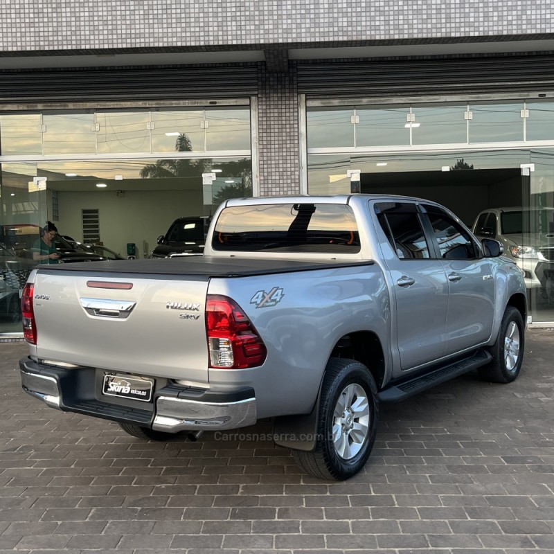 HILUX 2.8 SRV 4X4 CD 16V DIESEL 4P AUTOMÁTICO - 2017 - VACARIA