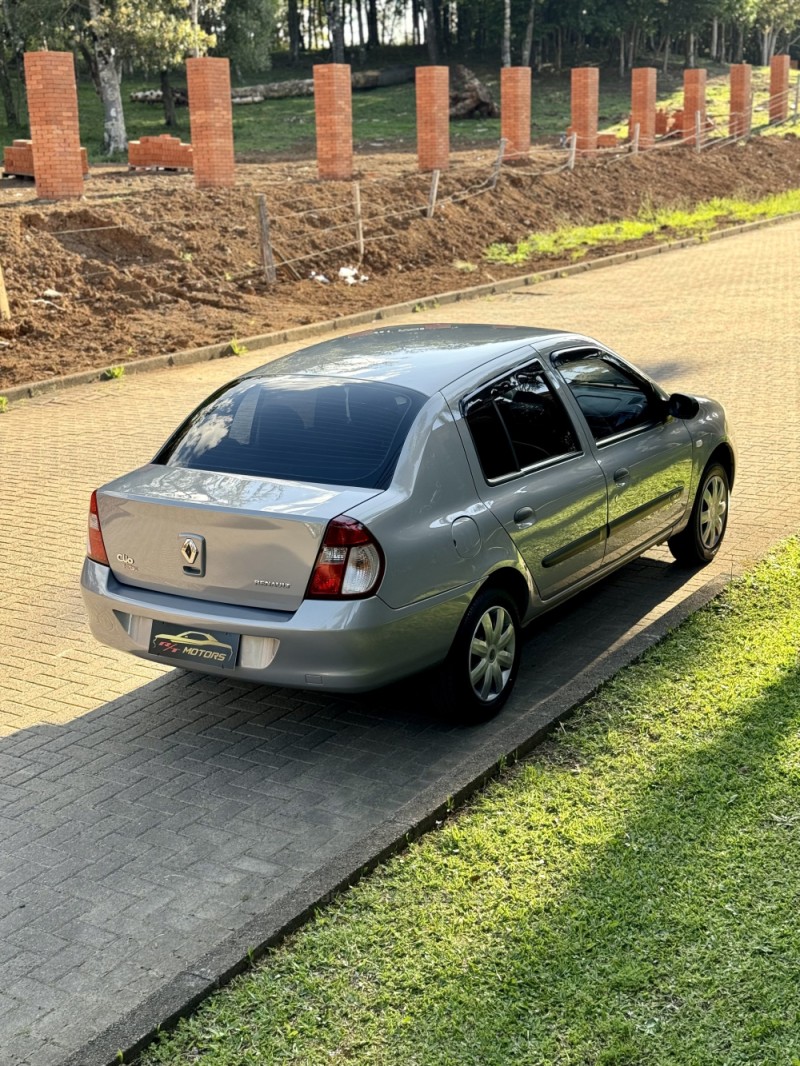 CLIO 1.0 AUTHENTIQUE SEDAN 16V FLEX 4P MANUAL - 2007 - CAXIAS DO SUL